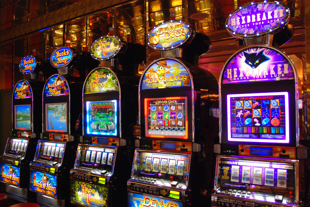 Illinois Gaming Board reportedly issues gaming licenses to illegal gambling  operators
