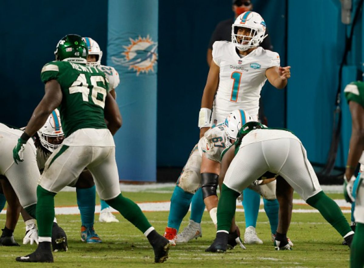 Ryan Fitzpatrick Heartbroken by Dolphins Decision to Bench Him