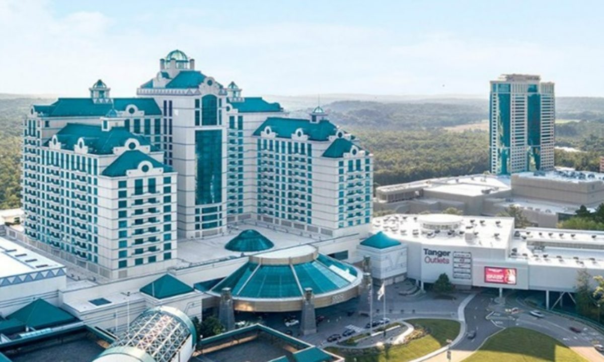 ADDING MULTIMEDIA Caesars Entertainment Unveils Plans to Add Hotel Tower to  Paris Las Vegas