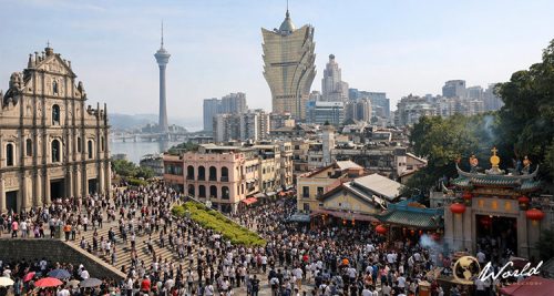 Macau Logs Record Arrivals Amid Holiday Rush